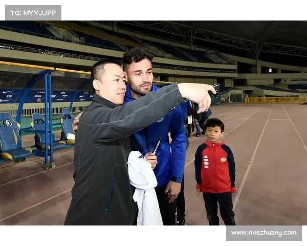 赛前发布会穆尼奥斯与王峤齐聚共话备战态势和比赛展望